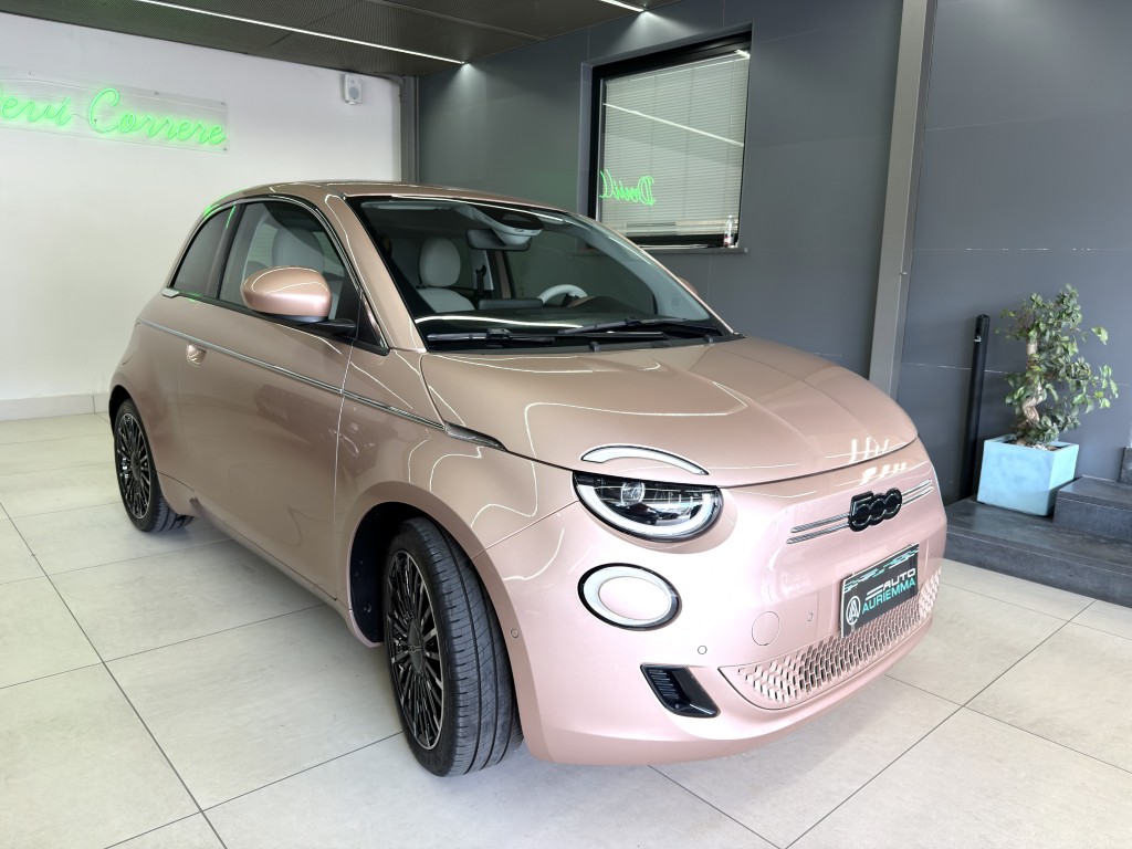 FIAT 500E KM0 LA PRIMA 320 KM